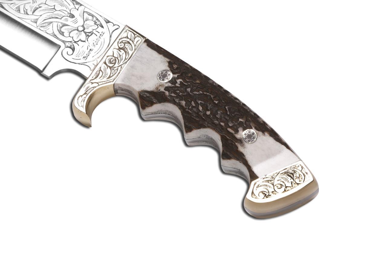 Bora 509 C Black Bear Ceviz Saplı Gravürlü Bıçak