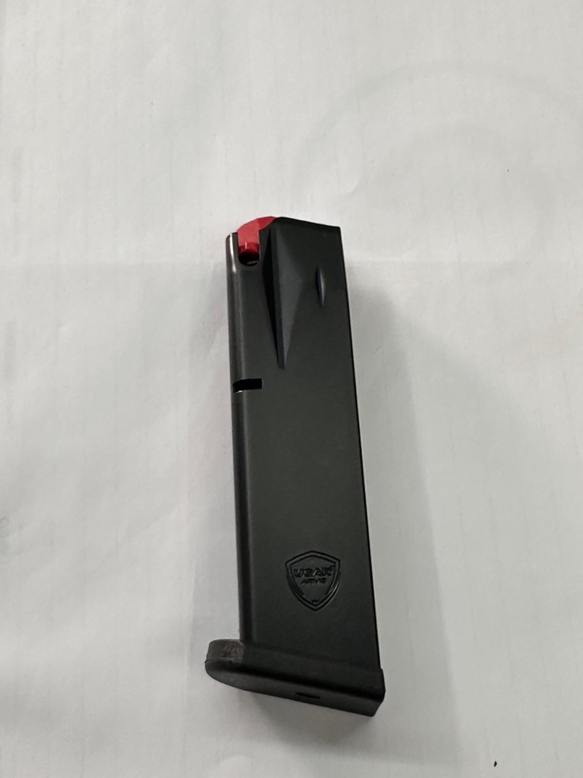 Uçar Beretta F92 18'li Siyah Yedek Şarjör