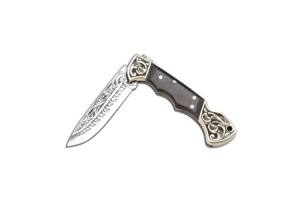 Bora 210 CG Ergonomik Kilitli Ceviz Saplı Gravürlü Çakı