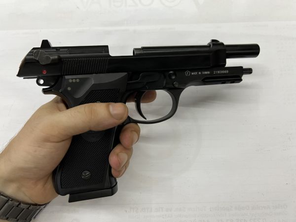 Kwc Beretta F92 KMB23AHN Havalı Tabanca