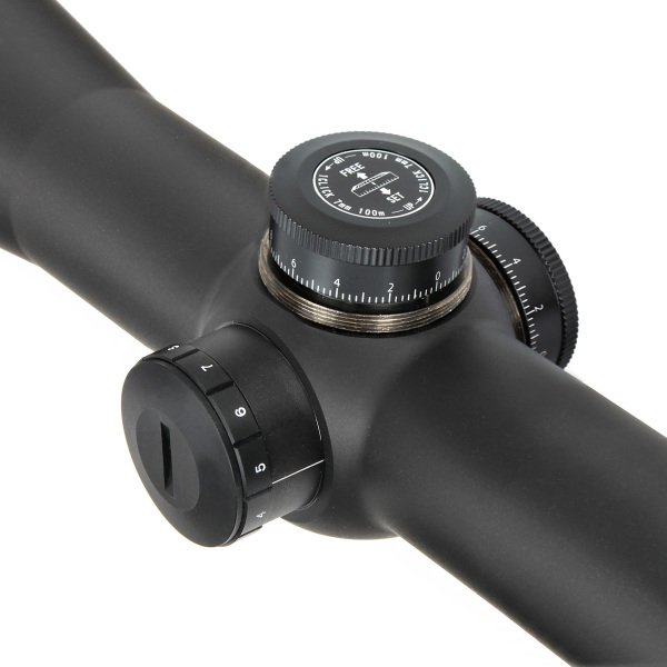 Delta Titanium 1.5-8×24 (8 MOA @1x @100m) Tüfek Dürbünü