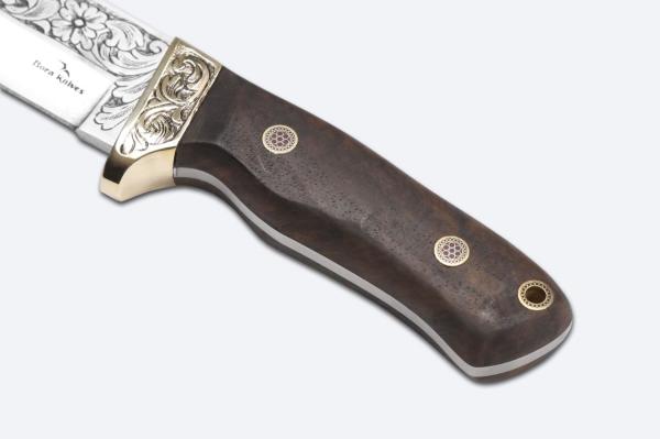 Bora 418 C Wild Boar Ceviz Saplı Gravürlü Bıçak