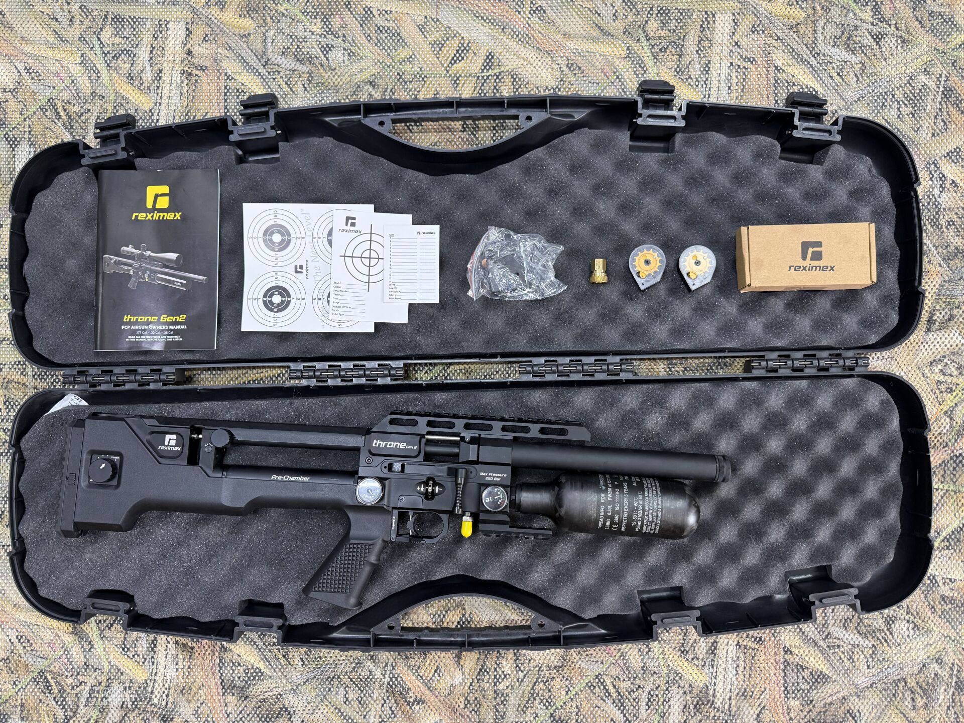 Reximex Throne Gen 2 Compact Black Karbon Tüp Pcp Havalı Tüfek 5.5 Kalibre 2. El ( SATILDI )