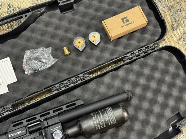 Reximex Throne Gen 2 Compact Black Karbon Tüp Pcp Havalı Tüfek 5.5 Kalibre 2. El ( SATILDI )