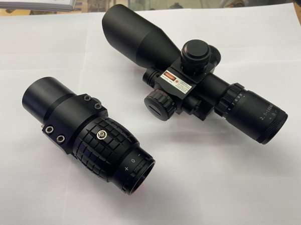 2.5-10x40 Lazerli Tüfek Dürbünü Yakınlaştırıcı İle Birlikte