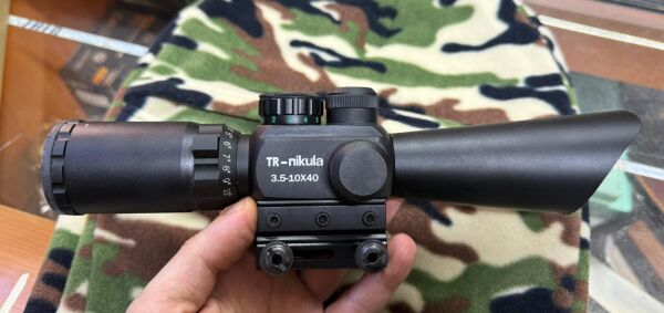 Nikula 3.5-10x40 M8 Zoomlu Lazerli Av Tüfeği Dürbünü