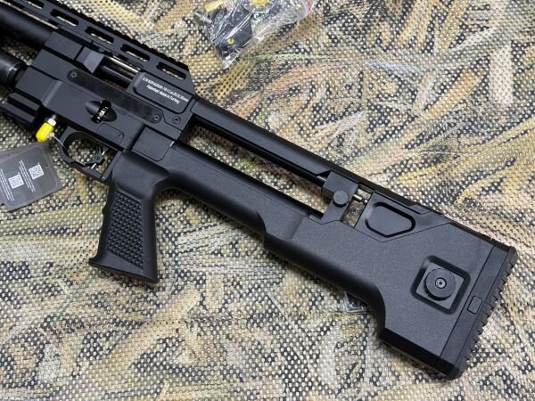 Reximex Throne Gen 2 Compact Black Karbon Tüp Pcp Havalı Tüfek