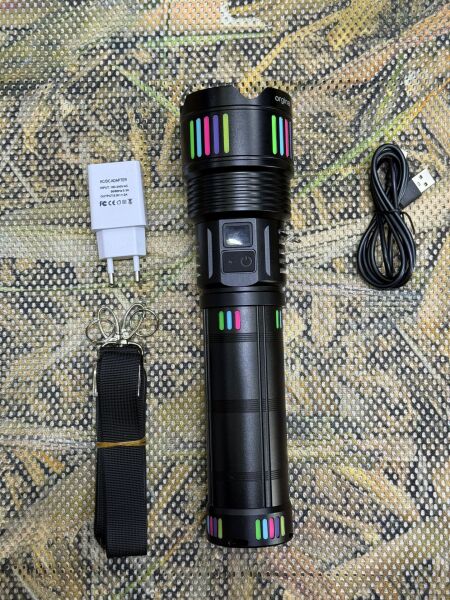 Small Sun ZY-W512 9.000 Lümen Süper Güçlü LED Profesyonel Şarjlı El Feneri