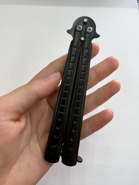 Siyah Renk Kelebek Çakı