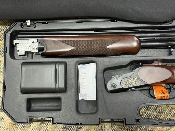 Huğlu 103 CE 12/20 Cal. Siyah Süperpoze Av Tüfeği