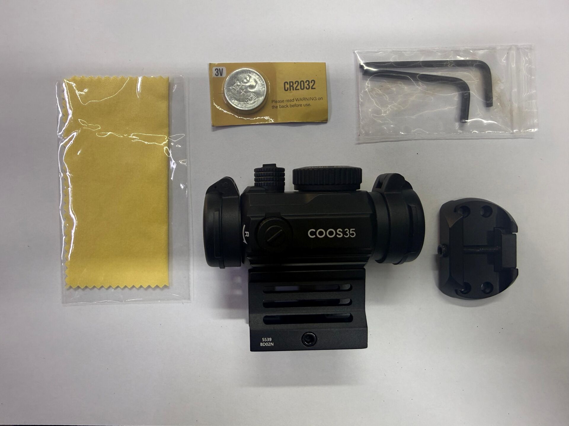 Coos35 2 Moa N.B001 Red Dot