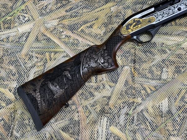 Mozzberk Özel İşlemeli Otomatik Av Tüfeği