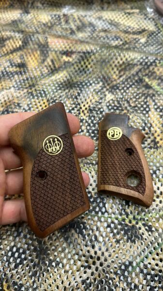 Beretta Düğmeli Tabanca Kabze