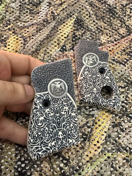 Beretta Düğmeli Tabanca Kabze