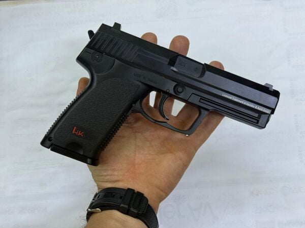 UMAREX Heckler&Koch USP 4,5MM Havalı Tabanca Siyah