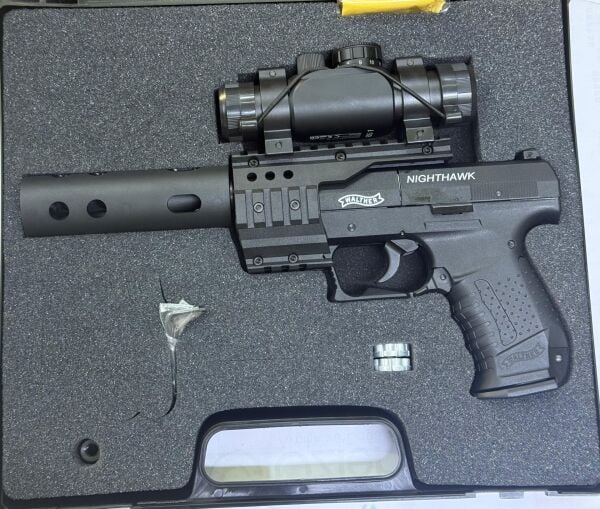 UMAREX Walther Nighthawk 4,5mmHavalı Tabanca Siyah