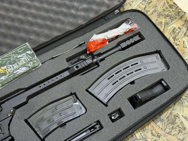 Serengeti Legion Siyah Şarjörlü Av Tüfeği 12 Kalibre