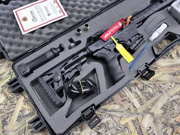 Typhoon F12 Siyah 12 Cal. Şarjörlü Av Tüfeği