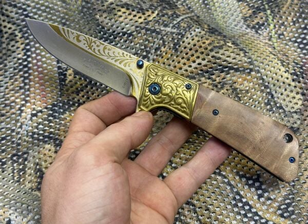 Texas Cm71 Altın Kaplamalı Paslanmaz Çakı